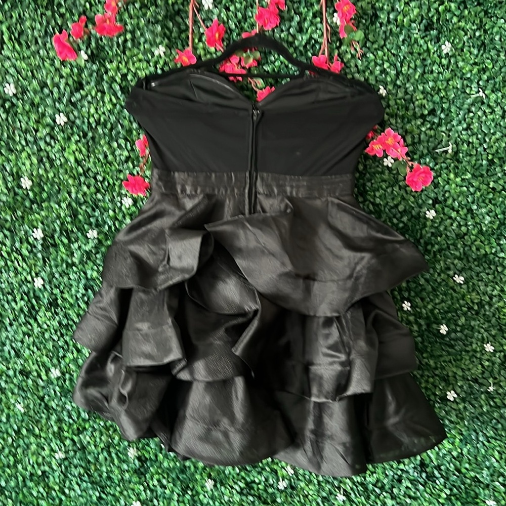Cute fluffy LBD - Picture 3 of 3